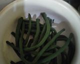 Foto langkah ke 1 dari resep Lawar Gerang Kacang Panjang.