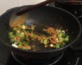Foto langkah ke 5 dari resep Rahang tuna woku belanga.