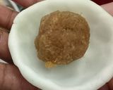 A picture of step 3 of Kadam Phool Bhapa Pitha.