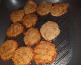 A picture of step 9 of MacDonald hash browns😋😍.