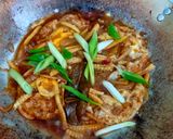 Foto langkah ke 6 dari resep Telur Ceplok Kuah Kecap.