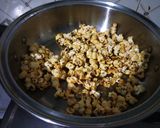 A picture of step 5 of Pizza-Popcorn.