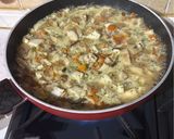 Foto del passaggio 1 della ricetta Frittata ai finferli porcini e prosciutto cotto