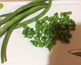 Foto del paso 1 de la receta: Saltado de vainitas
