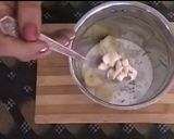 A picture of step 7 of Rose Milk And Banana Shake.