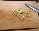 A picture of step 1 of Zucchini salad.