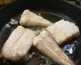Foto del paso 1 de la receta: El rape con almejas que no desafina