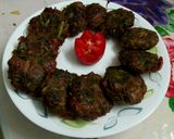 A picture of step 2 of Spinach pakoda.