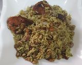 A picture of step 7 of Greenish rice n beans.