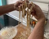 Foto del paso 12 de la receta: Tortellini de carbonara, setas y lima, rellenos de acelgas, cacahuete, aceituna, mozzarella