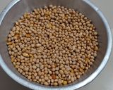 Foto langkah ke 1 dari resep Kacang Kedelai Goreng.