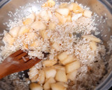 Foto del paso 4 de la receta: Risotto de pera y queso gorgonzola