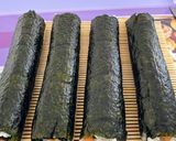 A picture of step 4 of Sushi (Kappa Maki).