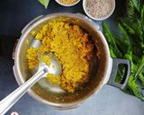A picture of step 2 of Jowar Pongal.