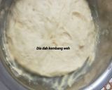 A picture of step 1 of Bomboloni.