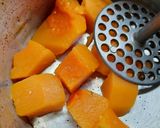 Foto del paso 1 de la receta: Sopa de calabaza cremosa