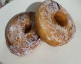 Foto langkah ke 4 dari resep Donat Gula Praktis.