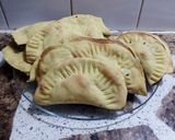 Foto del paso 12 de la receta: Empanadas dulces de chocolate y dulce de leche 🍫🥟