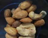 A picture of step 3 of Tomato Chutney with nuts.