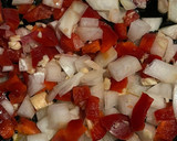 Foto del paso 1 de la receta: Omelette de jamón y morrón