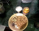धनिया पंजिरी (Dhaniya Panjiri recipe in Hindi) रेसिपी चरण 1 फोटो