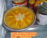 Foto langkah ke 4 dari resep Pie Susu Teflon Topping Buah Ekonomis Takaran Sendok.