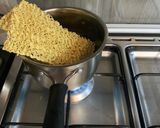 Foto langkah ke 1 dari resep Mie goreng Sosis Wortel kesukaan anak anak.