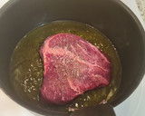 Foto del paso 2 de la receta: Carrillera de ternera en salsa de champiñones y queso