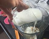 A picture of step 4 of Oreo cold coffee.