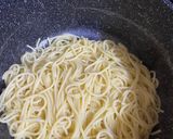 A picture of step 5 of Italian Carbonara.