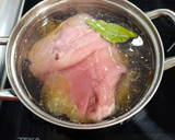 Foto del paso 1 de la receta: Codillo con crema de verduras variadas