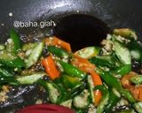 Foto langkah ke 2 dari resep Tumis Sawi Putih Bakso Cabe.