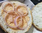 A picture of step 5 of Mushroom Cheese Burger.