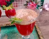 A picture of step 3 of Mint and strawberry margarita ❤❤.