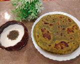 A picture of step 4 of Healthy breakfast - Moringa powder paratha with lahsuni raita.