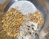 A picture of step 1 of Chakri phool.