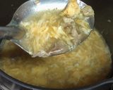 รูปขั้นตอนการทำที่ 8 ของ ซุปไก่-ไข่หยอด (Chicken Egg Drop Soup)