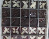 Foto langkah ke 3 dari resep Fudgy Brownies Sekat 3 telur.