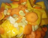 A picture of step 3 of Mix of mango en water Mellon smoothie#author marathon.
