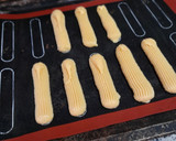 Foto del paso 5 de la receta: Eclair con craquelin (y sin) rellenos de crema pastelera
