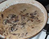 Sült csirkemell gombamártással és sültkrumplival recept fázis 5 fotója