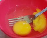 Foto langkah ke 1 dari resep Telur geprek.