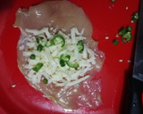 Foto del paso 1 de la receta: Pechuga de pollo rellena, bañada en crema de queso con chipotle