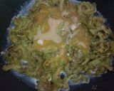 Foto langkah ke 7 dari resep Telur Dadar Pare khas Pontianak Kalimantan Barat.