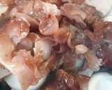รูปขั้นตอนการทำที่ 2 ของ ผัดขิงหมูยอ