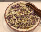 Foto del paso 4 de la receta: Mix de repollos con maní