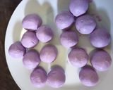 Foto langkah ke 3 dari resep 061. Klepon choco cheese.