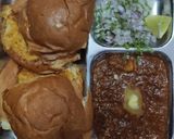 A picture of step 7 of Pav Bhaji.
