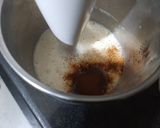 A picture of step 4 of Coffee Banana shake.