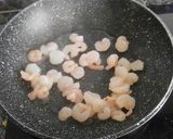 Foto del paso 6 de la receta Ensalada de arroz con gambas